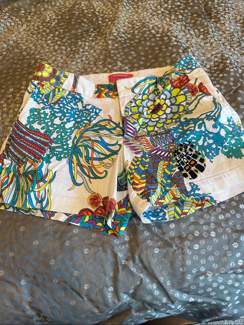 Trina Turk Banana Republic White Multicolor Floral Print Bermuda Shorts size 8